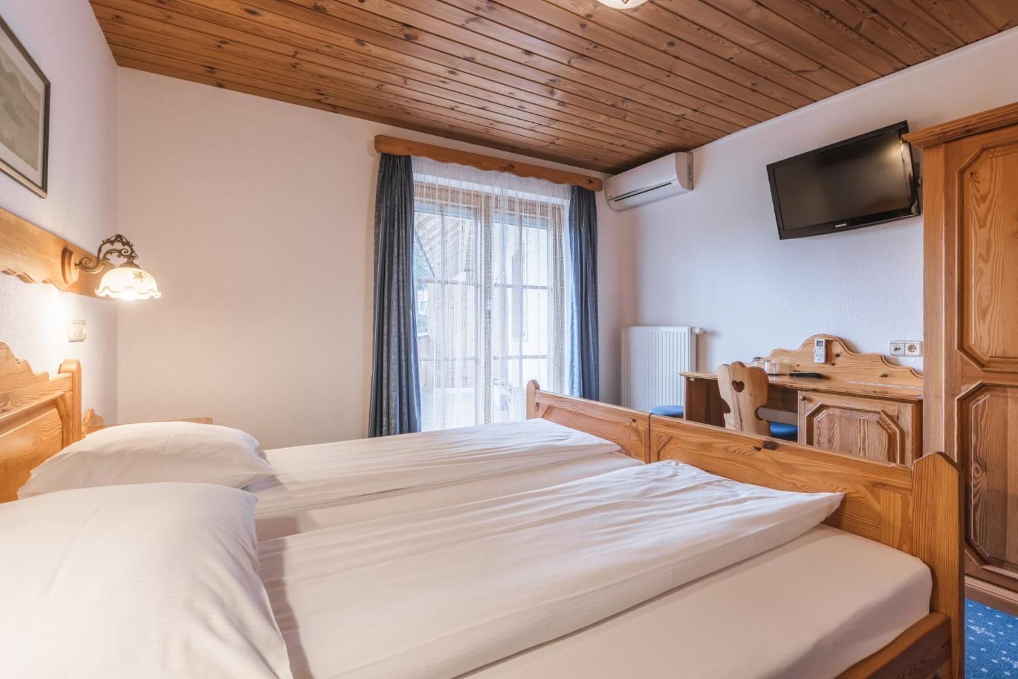 Garni Hotel Berc ブレッド エクステリア 写真