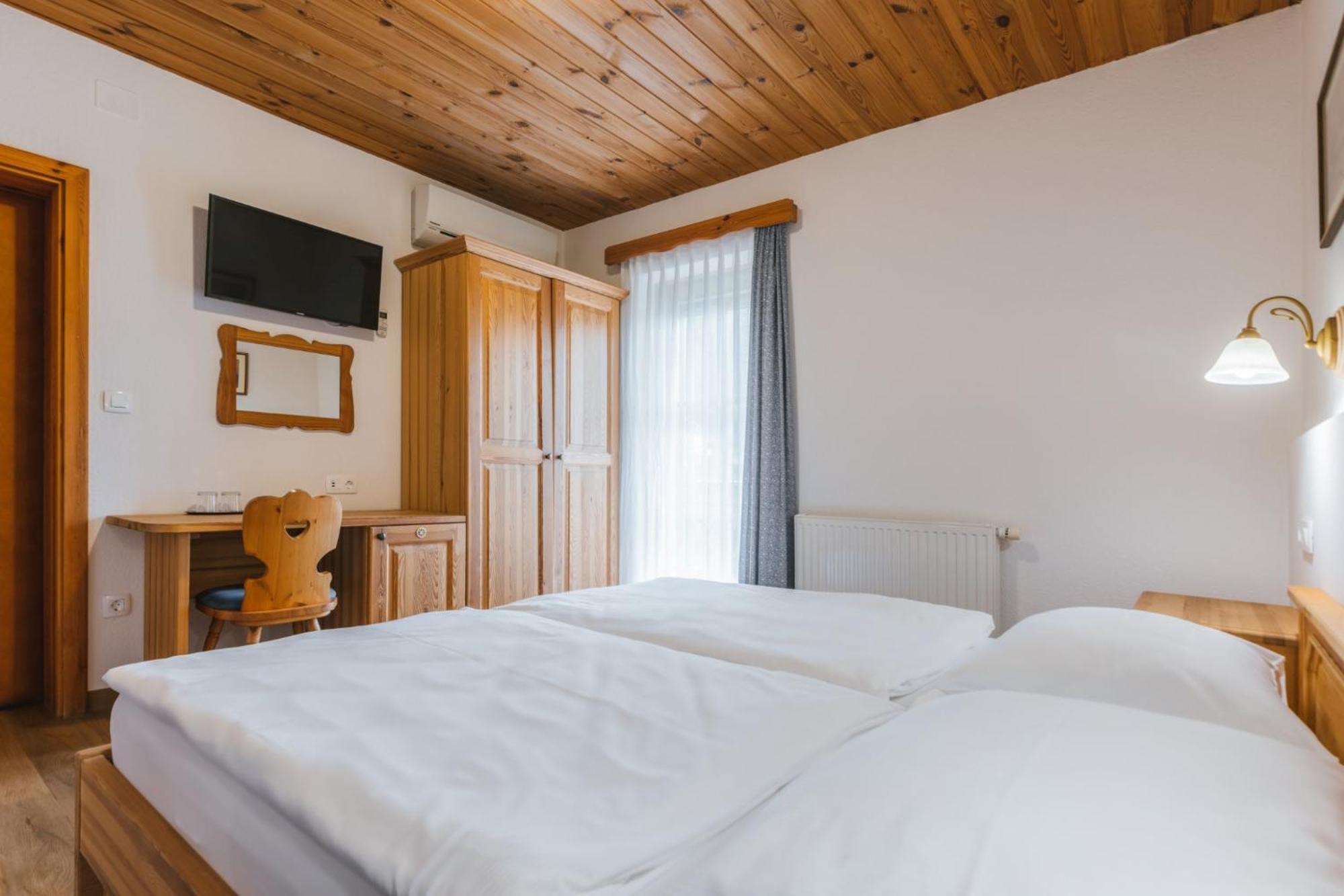 Garni Hotel Berc ブレッド エクステリア 写真
